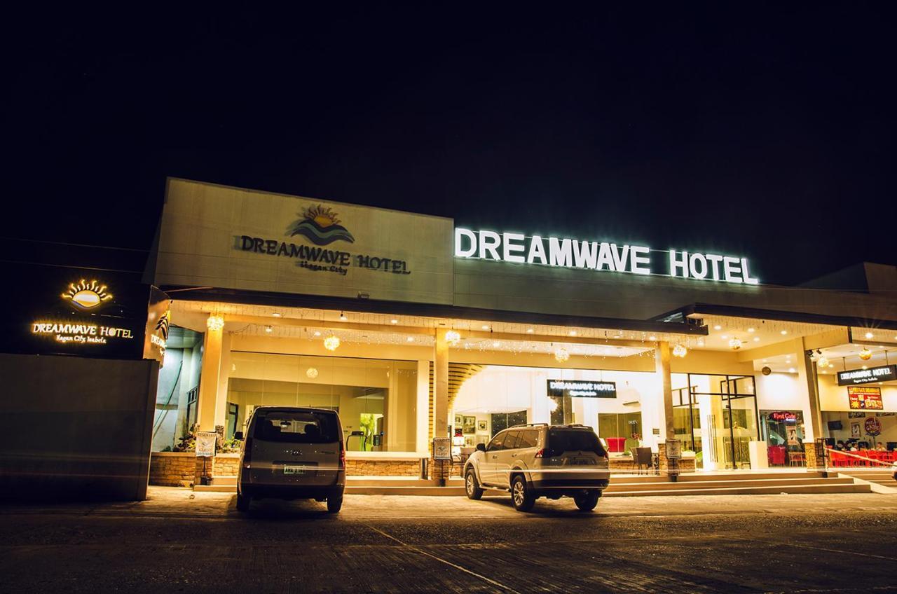 Dreamwave Hotel Ilagan Esterno foto
