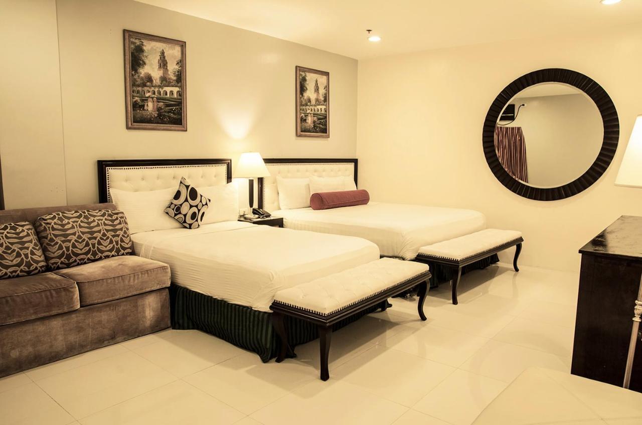 Dreamwave Hotel Ilagan Esterno foto