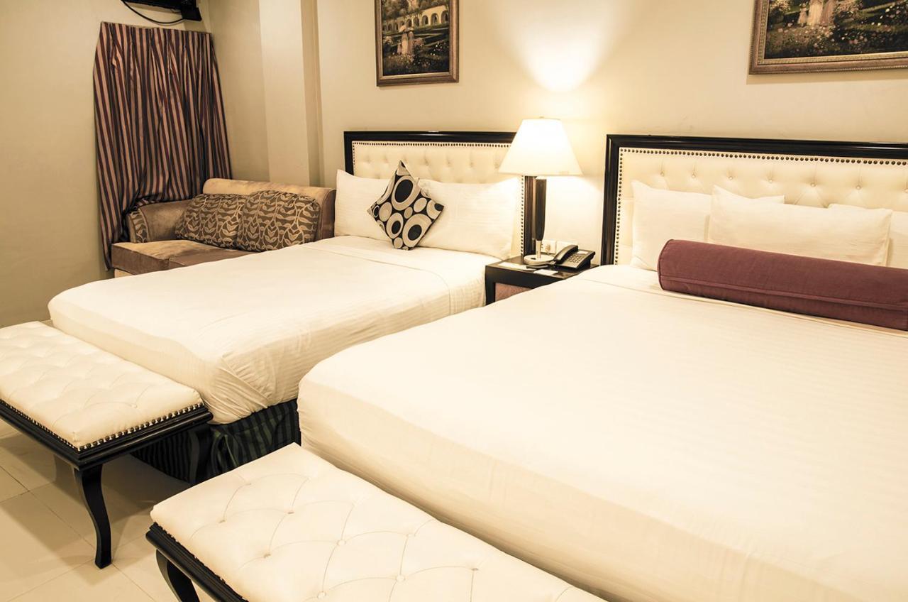 Dreamwave Hotel Ilagan Esterno foto